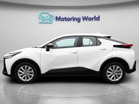 Used Toyota C-HR 140 HP (102 kW) 2024 White SUV