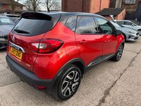 Used Renault Captur Dynamique 90 HP (66 kW) 2017 Red/black SUV