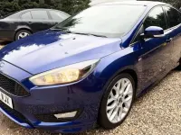 Usado Ford Focus ST-Line 120 HP (88 kW) 2017 Azul Citadino