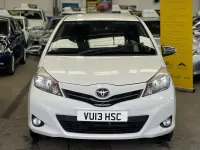 Used Toyota Yaris Trend 99 HP (72 kW) 2013 White Hatchback