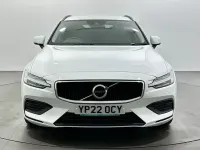Used Volvo V60 Momentum 197 HP (144 kW) 2021 White Estate