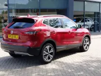 Used Nissan Qashqai N-Connecta 138 HP (101 kW) 2020 Red SUV