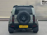 Used Land Rover Defender SE 249 HP (183 kW) 2023 Pangea green metallic SUV