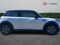 Usado Mini Cooper SE Hatch 135 kW (184 CV) 2021 Plateado Utilitario