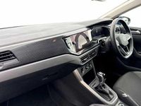 Used VW Polo Life 95 HP (69 kW) 2024 Blue Hatchback