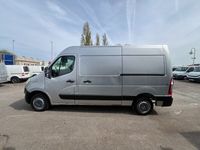 used Renault Master MM33dCi 100 Medium Roof Van