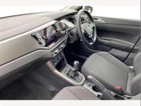 Used VW Polo SE 95 HP (69 kW) 2019 White Hatchback