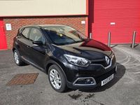 Usado Renault Captur Dynamique 90 HP (66 kW) 2016 Preto SUV