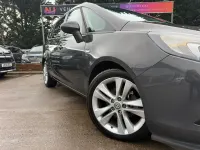 Used Vauxhall Zafira SRi 170 HP (125 kW) 2015 Grey MPV