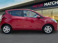 Used Hyundai i10 SE 67 HP (49 kW) 2017 Red Hatchback