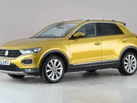 Used VW T-Roc SEL 150 HP (110 kW) 2021 Yellow SUV