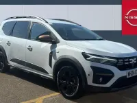 Used Dacia Jogger Extreme 140 HP (102 kW) 2024 White MPV