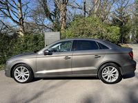 Begagnad Audi A3 Sport 2015 Grå Sedan
