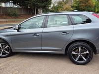 Used Volvo XC60 R-Design 190 HP (139 kW) 2017 Grey SUV