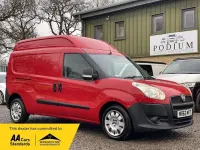 Begagnad Fiat Doblò 105 HK (77 kW) 2013 Röd Minibuss