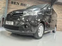 Used Renault Trafic 2018 Black MPV