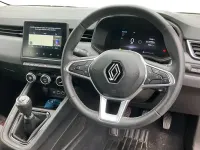 Usado Renault Clio V Evolution 90 HP (66 kW) 2024 Cinzento Citadino