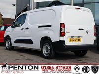 Used Vauxhall Combo S 100 HP (73 kW) 2024 White MPV