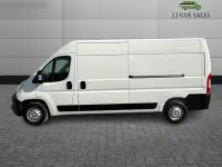 Usado Citroën Relay 140 HP (102 kW) 2022 Branco Van
