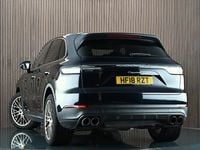 Używany Porsche Cayenne 440 KM (323 kW) 2018 Niebieski SUV