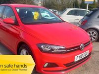 Used VW Polo SE 65 HP (47 kW) 2018 Red Hatchback
