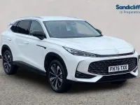 Używany MG HS Trophy 169 KM (124 kW) 2024 Biały SUV