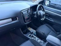 Used Mitsubishi Outlander 150 HP (110 kW) 2016 Silver SUV