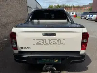 Used Isuzu D-Max 160 HP (117 kW) 2017 White Pickup