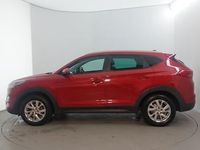 Used Hyundai Tucson SE 115 HP (84 kW) 2019 Red SUV