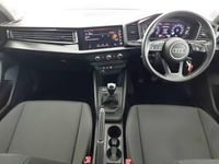 Used Audi A1 Design 95 HP (69 kW) 2023 White SUV