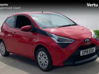 Used Toyota Aygo X-play 72 HP (52 kW) 2018 Red Hatchback