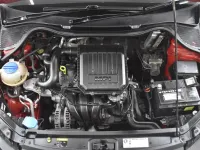 Used VW Polo SE 75 HP (55 kW) 2015 Red Hatchback