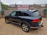 used VW Touareg 3.0 V6 R-LINE TDI BLUEMOTION TECHNOLOGY 5d 259 BHP