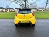 Used MG MG3 106 HP (77 kW) 2016 Yellow Hatchback