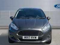 Begagnad Ford Fiesta Titanium 101 HK (74 kW) 2017 Grå Halvkombi