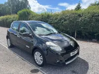 Used Renault Clio II 2011 Black Hatchback