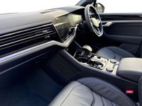 Używany VW Touareg Black Edition 286 KM (210 kW) 2026 Beżowy SUV
