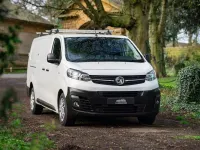 Used Vauxhall Vivaro 120 HP (88 kW) 2020 White MPV