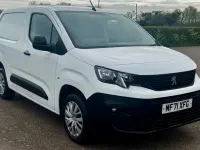 Used Peugeot Partner 131 HP (96 kW) 2022 White MPV