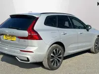 Usado Volvo XC60 Plus 197 HP (144 kW) 2023 Prateado SUV