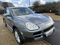 Begagnad Porsche Cayenne 2005 Grå SUV
