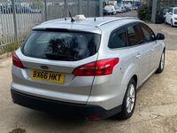 Used Ford Focus Zetec 125 HP (91 kW) 2017 Silver Estate