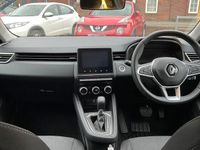 Używany Renault Clio V Iconic 140 KM (102 kW) 2022 Hatchback