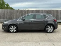 Used Vauxhall Astra SRi 165 HP (121 kW) 2013 Grey Hatchback