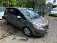 Używany Vauxhall Meriva 2012 Brązowy Minivan
