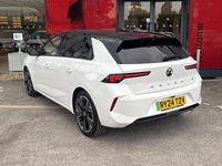 Used Vauxhall Astra Ultimate 113 kW (154 HP) 2024 White Hatchback