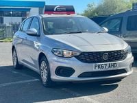 Begagnad Fiat Tipo Easy 120 HK (88 kW) 2017 Silver Halvkombi