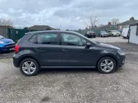 Usado VW Polo Match 90 CV (66 kW) 2016 Gris Utilitario