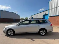 Usado VW Passat S 105 HP (77 kW) 2011 Prateado Carrinha