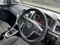 Used Vauxhall Astra SRi 165 HP (121 kW) 2015 Black Hatchback